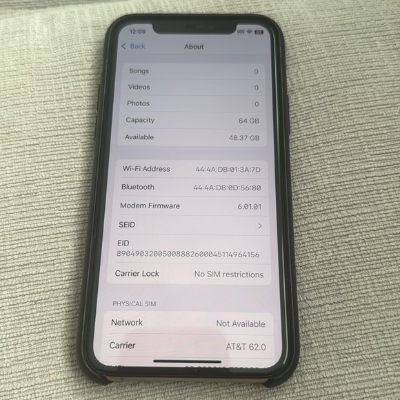 IPhone 11 Pro 64g Unlocked - Picture 6 of 8